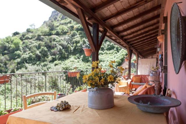 Carly & Dane Vacation House Taormina Exterior foto